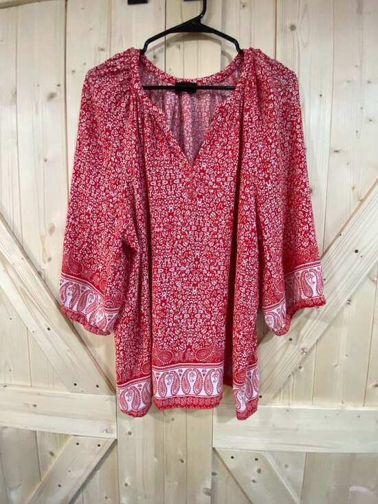 Jones New York Tops - Jones New York Red Floral Paisley Border V-Neck Tunic Top 24 pit to pit
